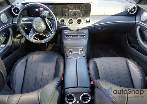 2022 Mercedes-Benz E 350 z USA, uszkodzony, nr VIN W1KZF8DB3NB098457